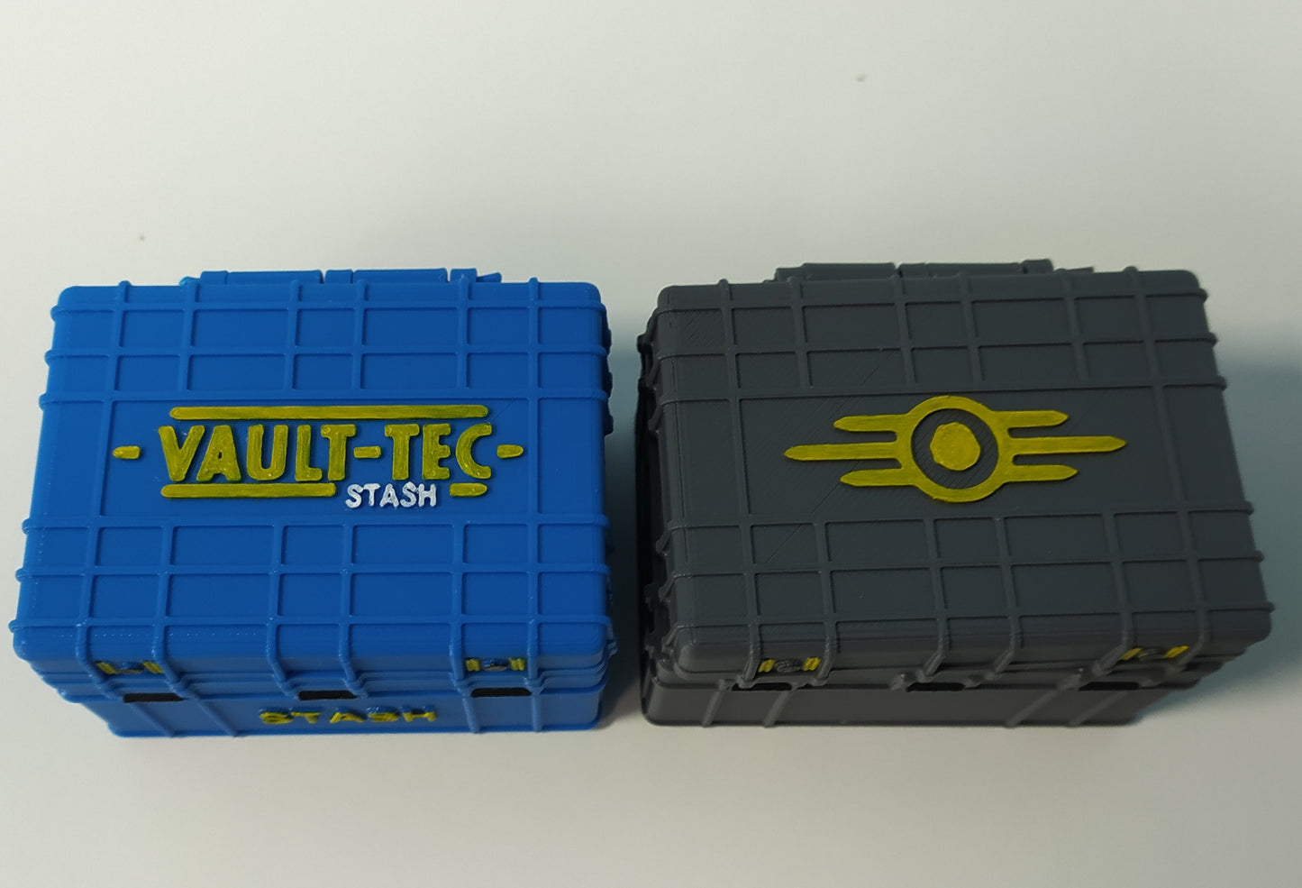 Fallout Chests - Overseer and Stash