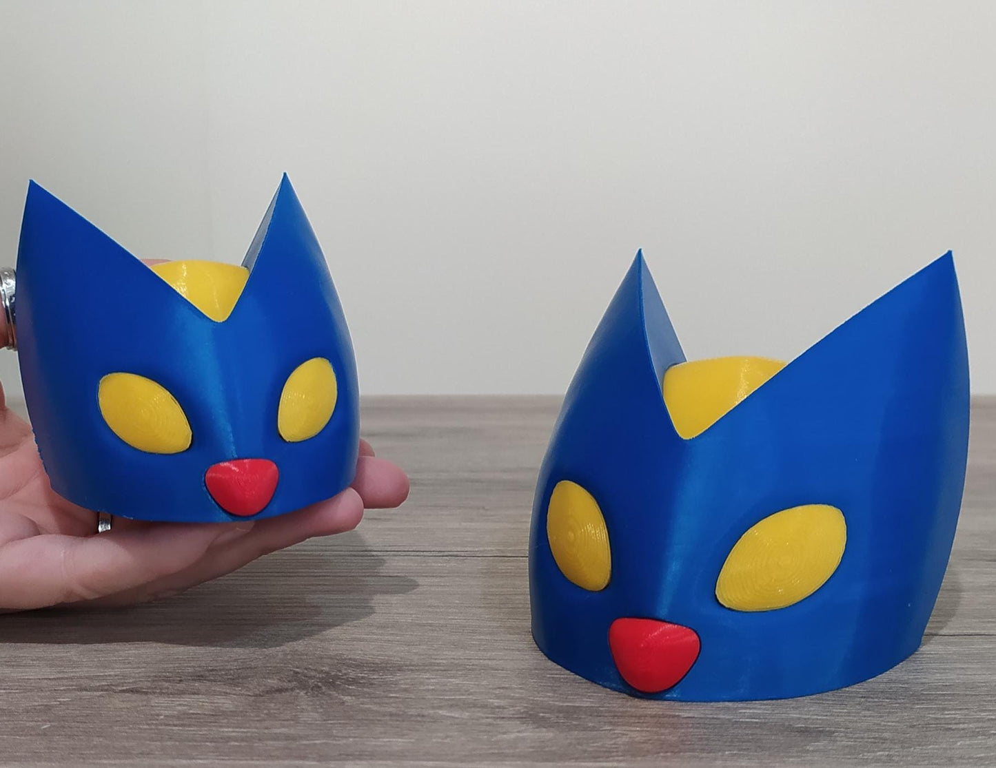Zelda Bombchu Replica – 3D Printed Video Game Collectible Desk Toy Display Piece