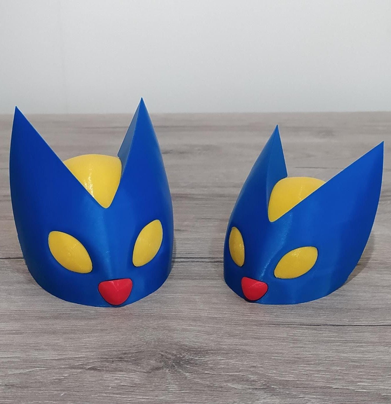 Zelda Bombchu Replica – 3D Printed Video Game Collectible Desk Toy Display Piece