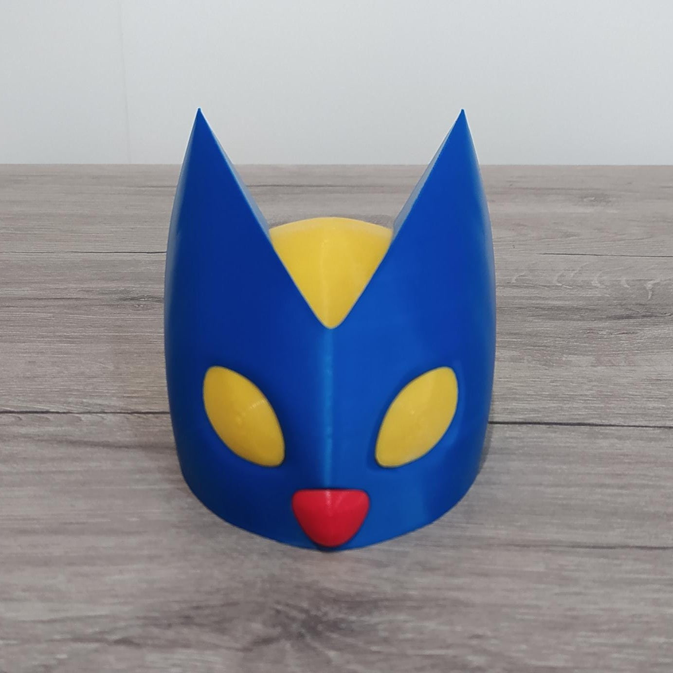 Zelda Bombchu Replica – 3D Printed Video Game Collectible Desk Toy Display Piece